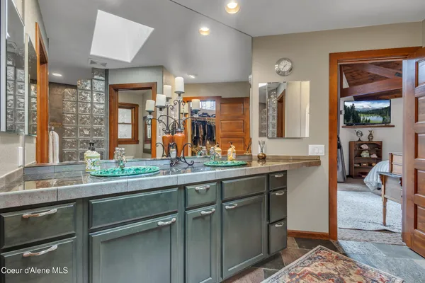 $2,600,000 | 5892 West Harbor Drive, Coeur D'Alene, ID 83814