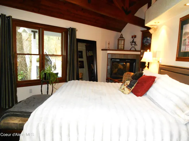 $2,600,000 | 5892 West Harbor Drive, Coeur D'Alene, ID 83814