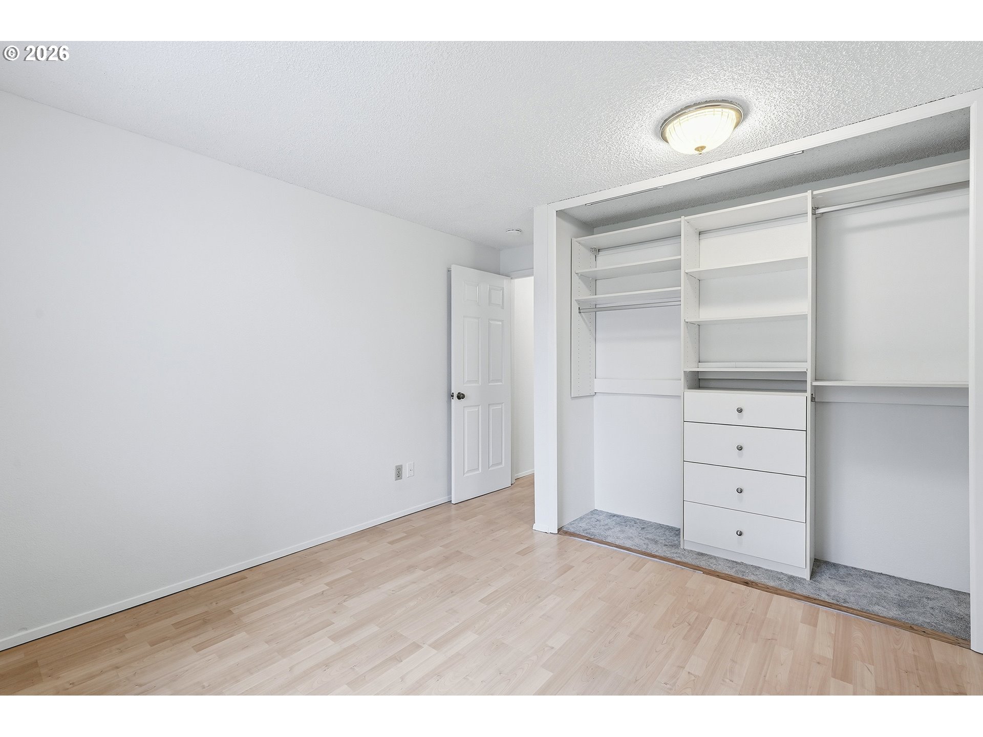 10000 Southwest Hall Boulevard, Unit 4 Portland, OR 97223 - Photo 17 of 24 Primary Bedroom
