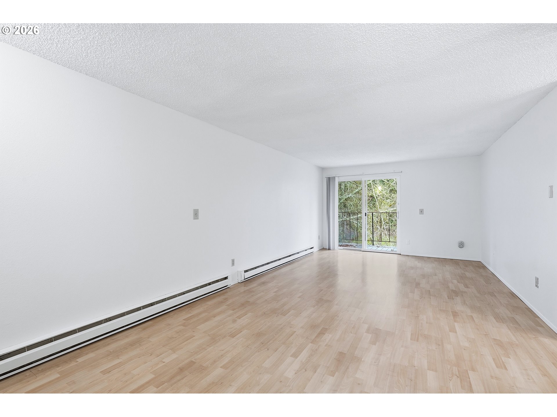 10000 Southwest Hall Boulevard, Unit 4 Portland, OR 97223 - Photo 6 of 24 Living Room