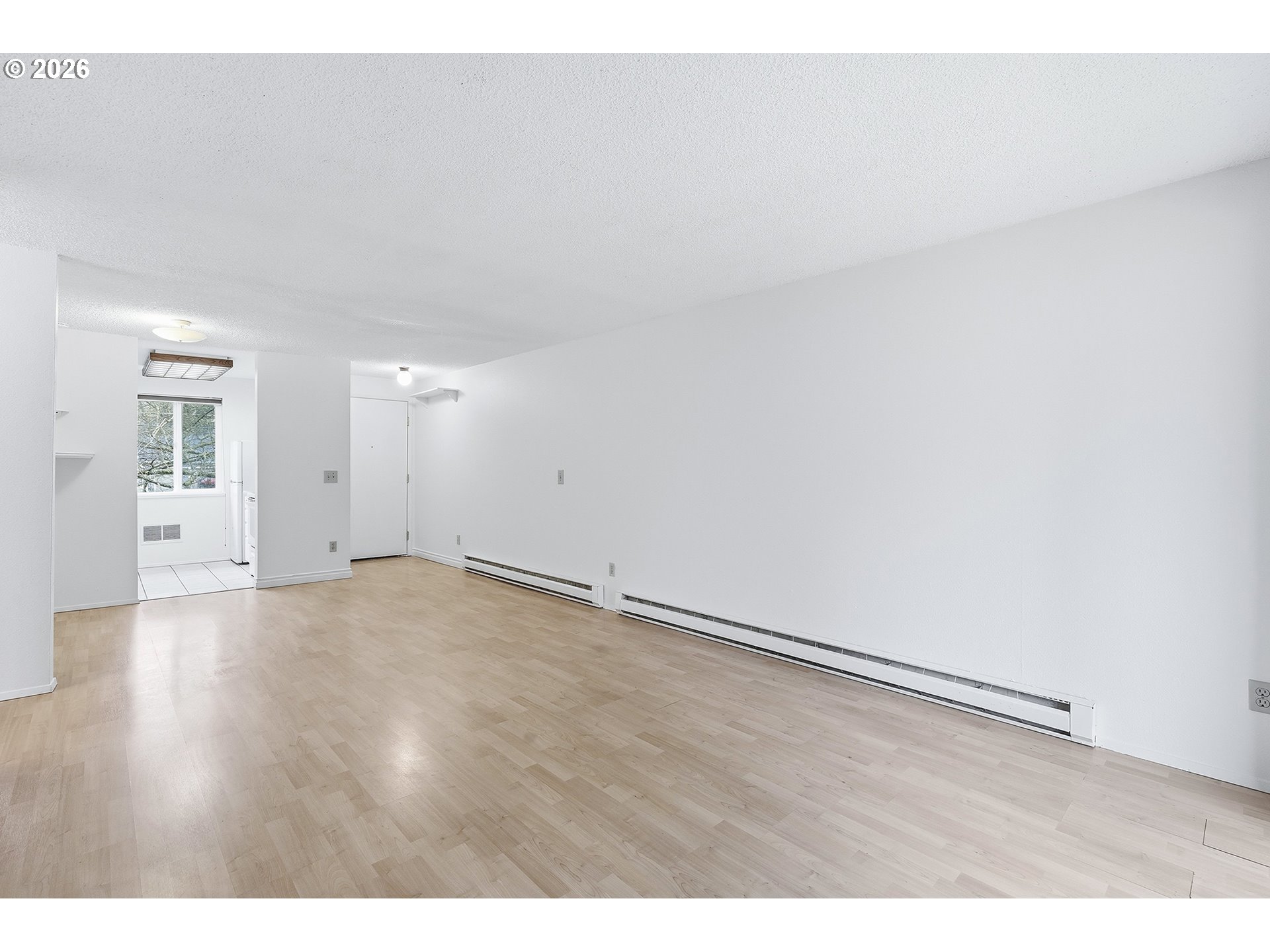 10000 Southwest Hall Boulevard, Unit 4 Portland, OR 97223 - Photo 7 of 24 Living Room