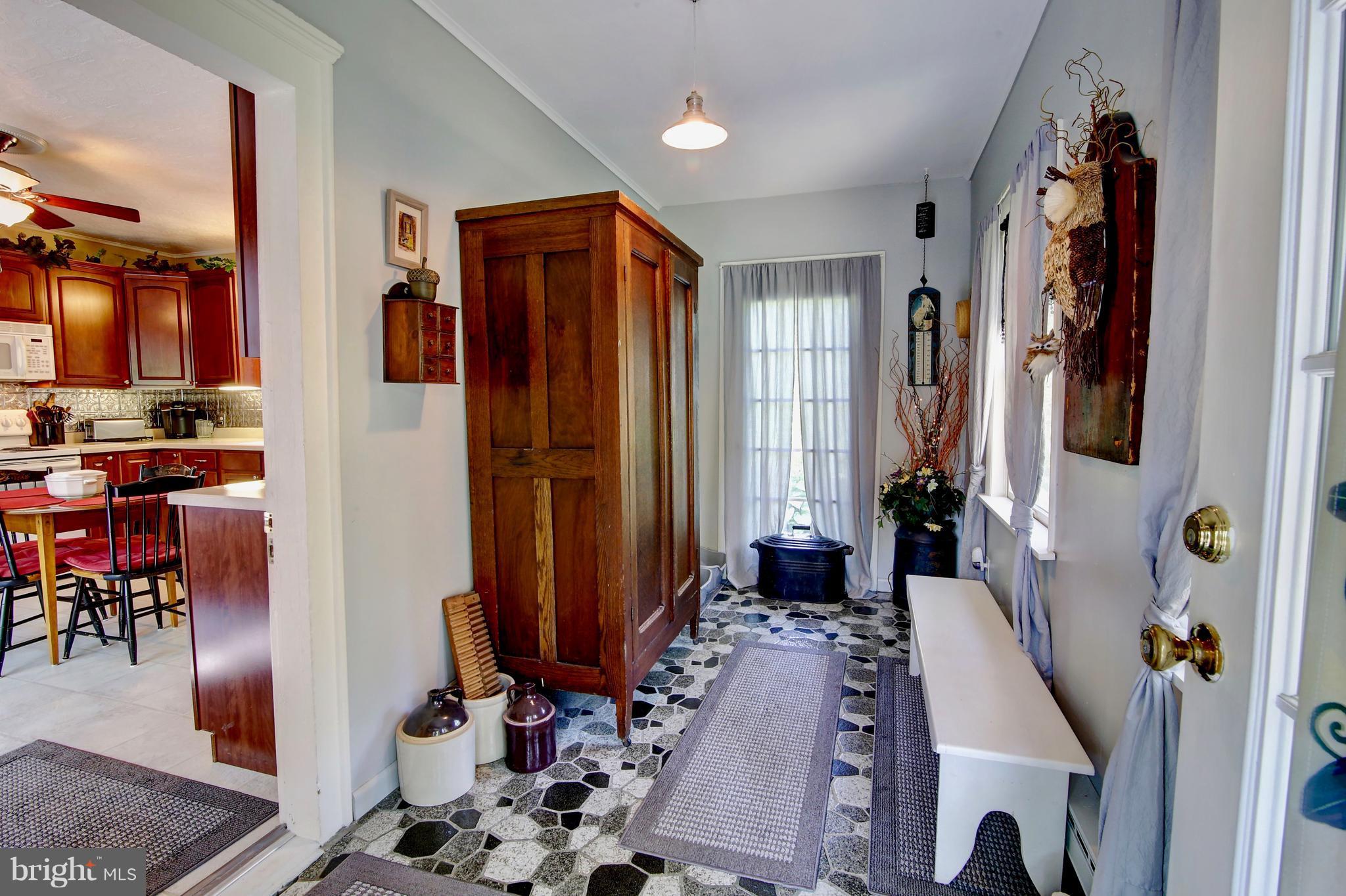25529 Military Road Cascade, MD 21719 - Photo 16 of 30 Mudroom