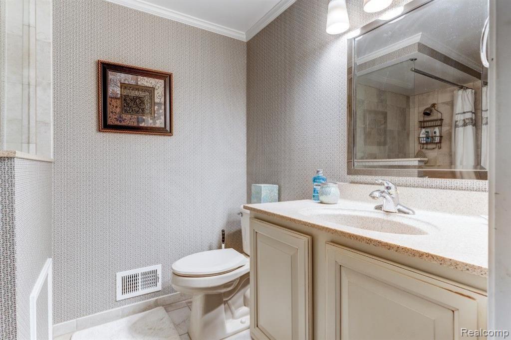 28265 West 14 Mile Road Farmington Hills, MI 48334 - Photo 68 of 69