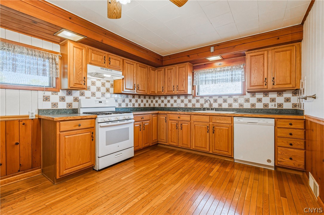 200 East North Street Rome, NY 13440 - Photo 7 of 35