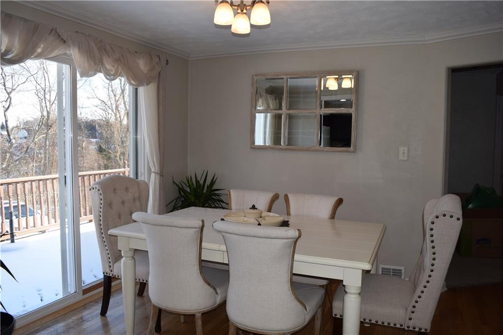 5225 Meadowcrest Road Pittsburgh, PA 15236 - Photo 12 of 25 Gallery Image 12