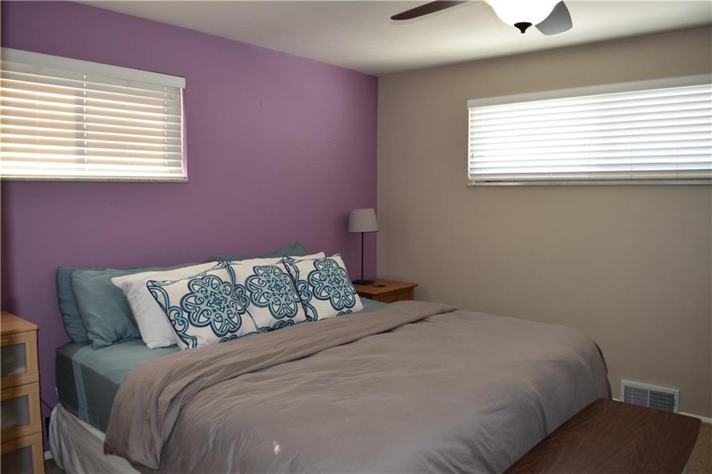 5225 Meadowcrest Road Pittsburgh, PA 15236 - Photo 16 of 25 Gallery Image 16