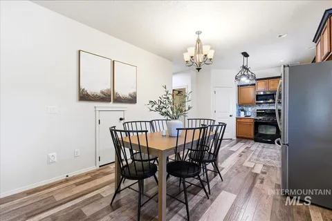 $425,000 | 10285 West Kingsbriar Drive, Boise, ID 83709
