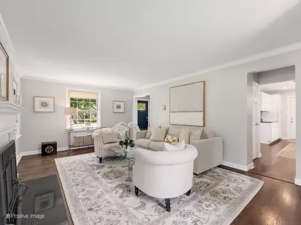 $799,000 | 541 East Hickory Street, Hinsdale, IL 60521