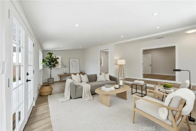 walk in closet with window