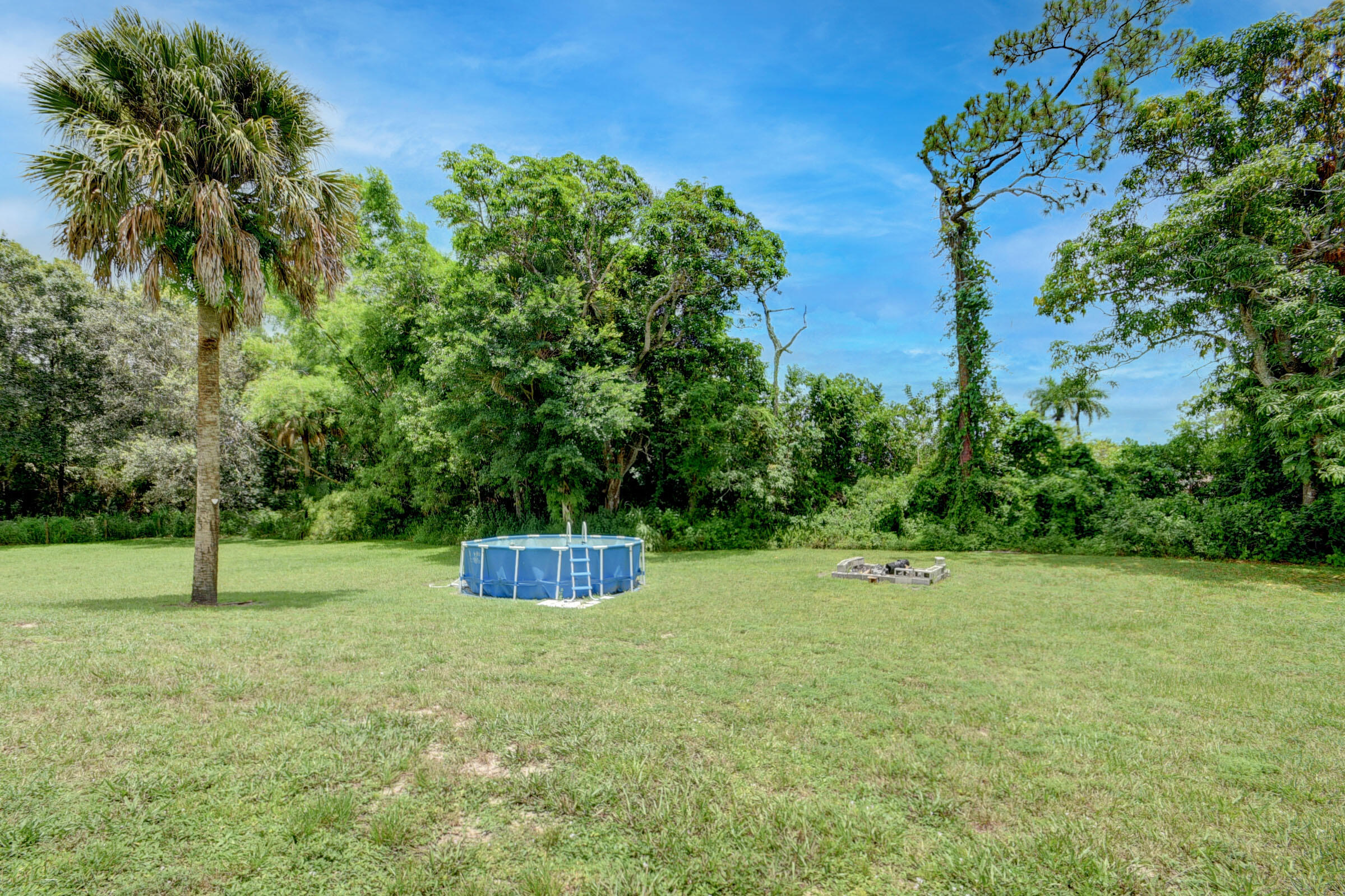 2380 C Road Loxahatchee Groves, FL 33470 - Photo 30 of 43 29_house (29)