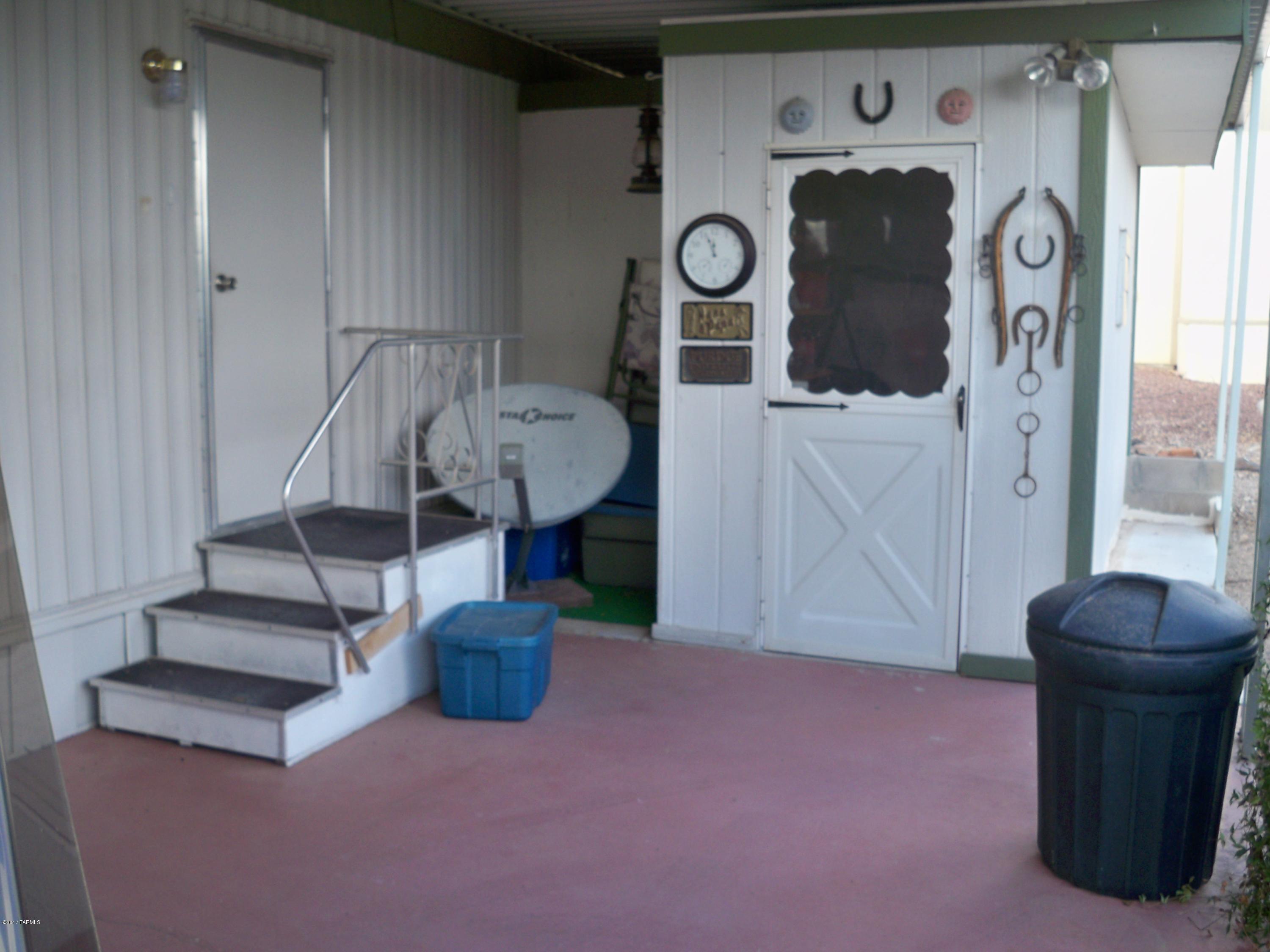 6046 West Rocking Cir Street Tucson, AZ 85713 - Photo 4 of 21 Gallery Image 4