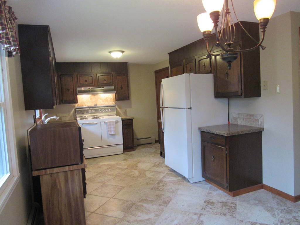151 Loudville Road Easthampton, MA 01027 - Photo 6 of 26 Gallery Image 6