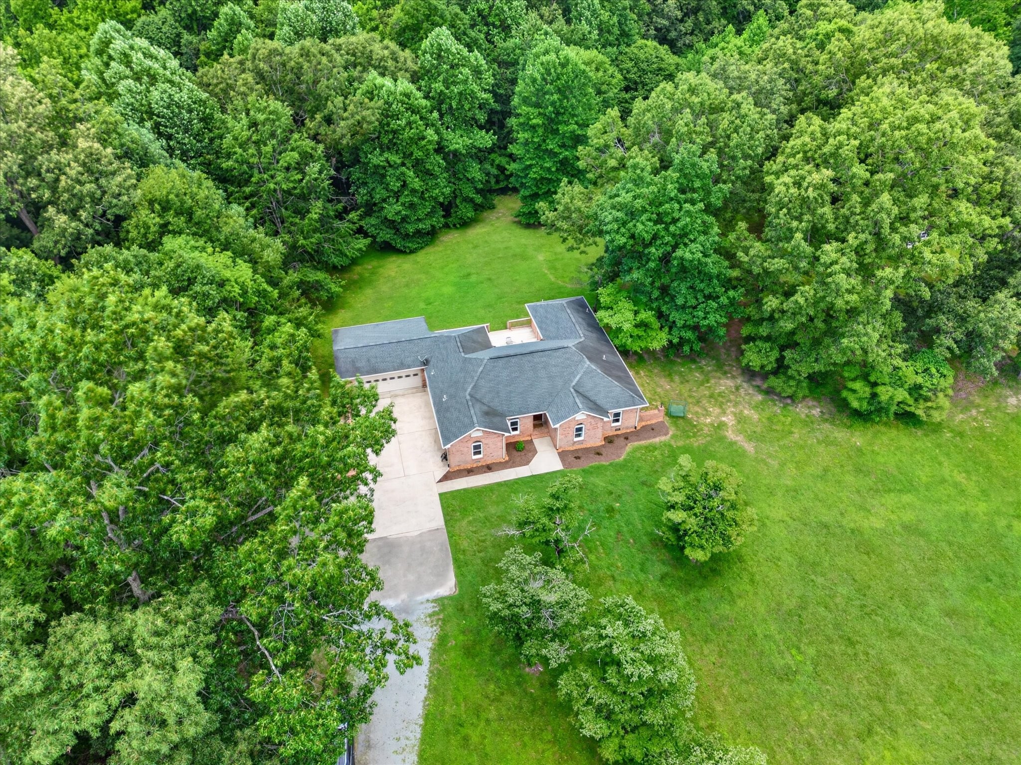 3549 Thomasville Road Chapmansboro, TN 37035 - Photo 3 of 43