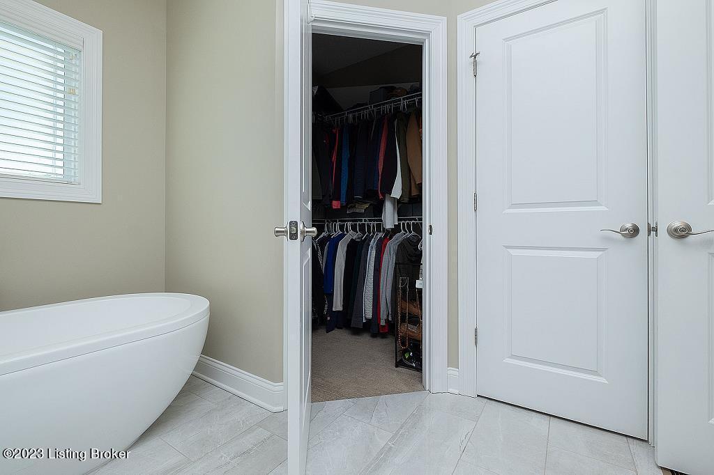 1817 Meremont Ridge Road Louisville, KY 40245 - Photo 22 of 73 Master Bath