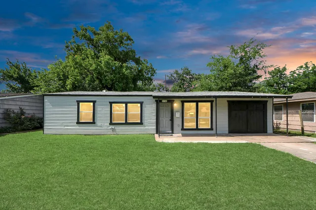 $1,600 | 5738 Kenilwood Drive, Houston, TX 77033