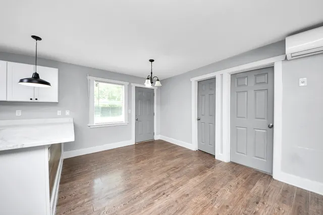 $1,600 | 5738 Kenilwood Drive, Houston, TX 77033