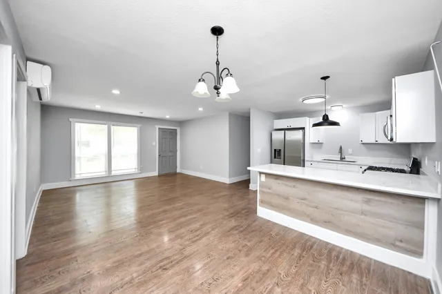 $1,600 | 5738 Kenilwood Drive, Houston, TX 77033