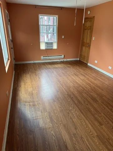 $1,300 | 83 Road, Unit G, Bensenville, IL 60106