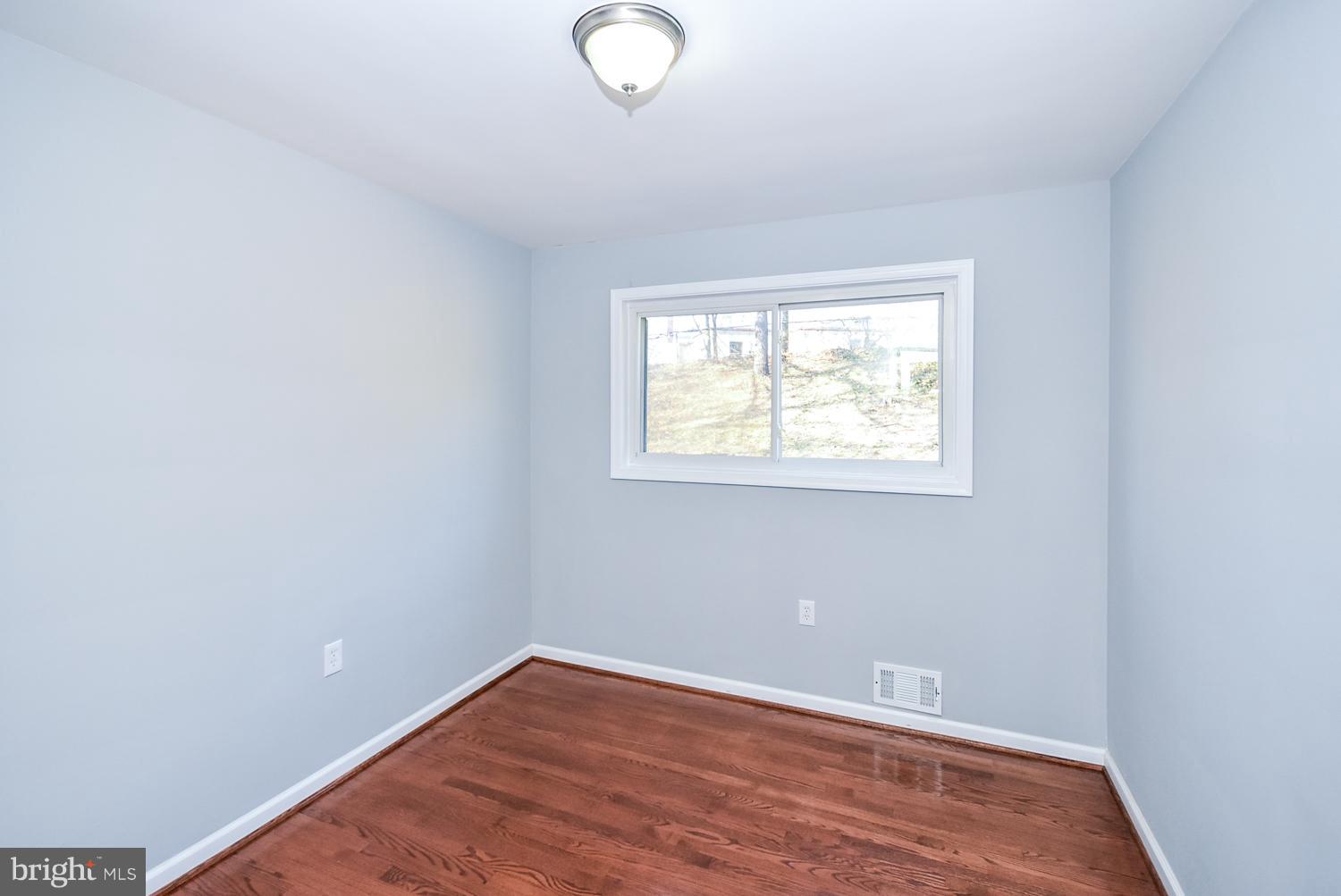 5200 Suitland Road Suitland, MD 20746 - Photo 11 of 29 2nd Bedroom