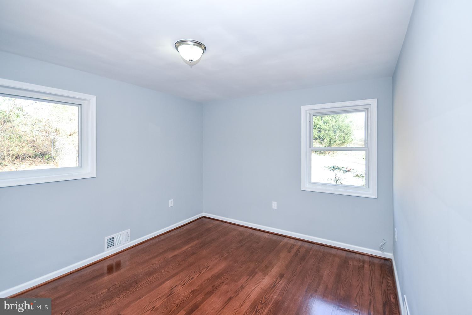 5200 Suitland Road Suitland, MD 20746 - Photo 14 of 29 Bedroom (Master)