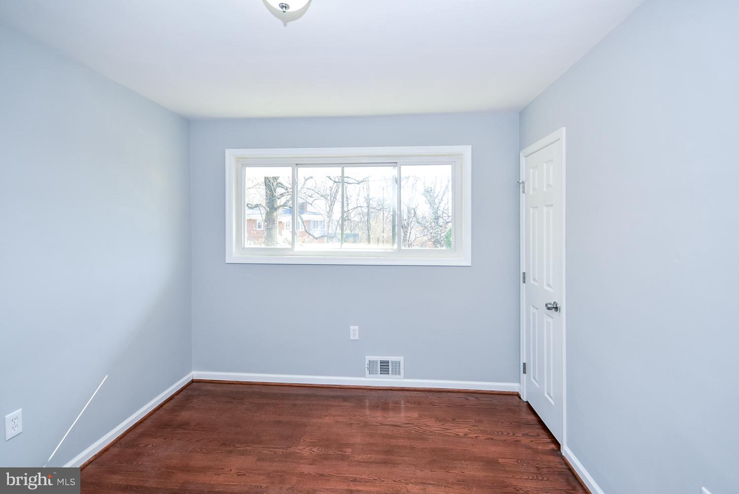 5200 Suitland Road Suitland, MD 20746 - Photo 16 of 29 3rd Bedroom