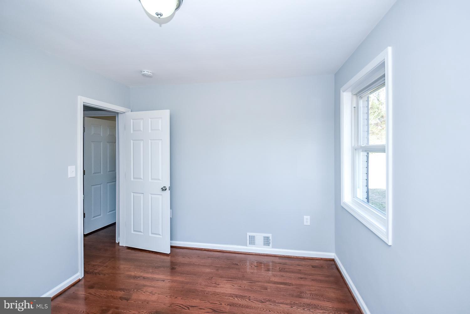 5200 Suitland Road Suitland, MD 20746 - Photo 17 of 29 3rd Bedroom