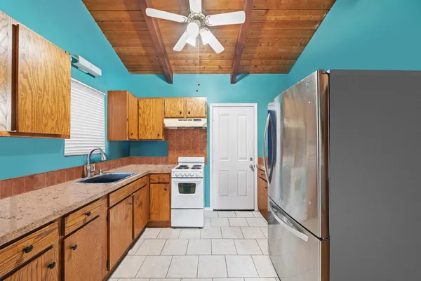 a view of an empty room with window