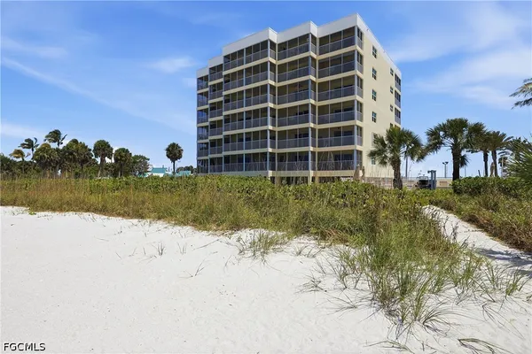 $549,000 | 100 Estero Boulevard, Unit 434, Fort Myers Beach, FL 33931