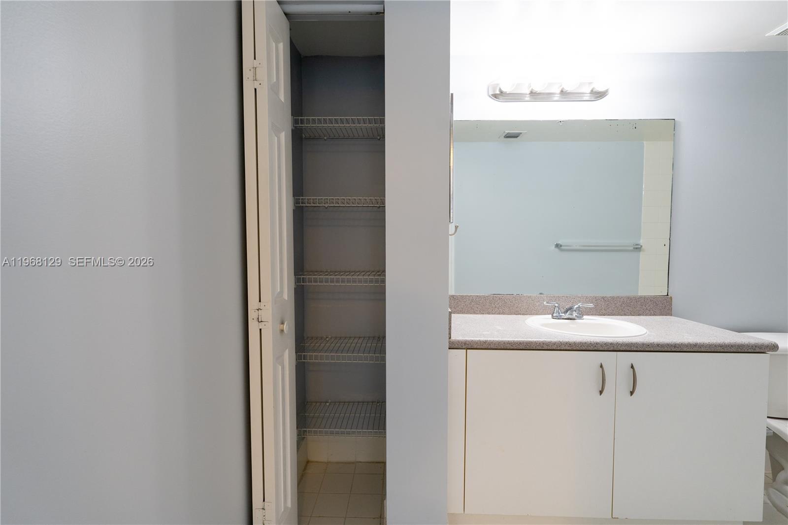 816 Northwest 11th Street, Unit 1006 Miami, FL 33136 - Photo 18 of 34