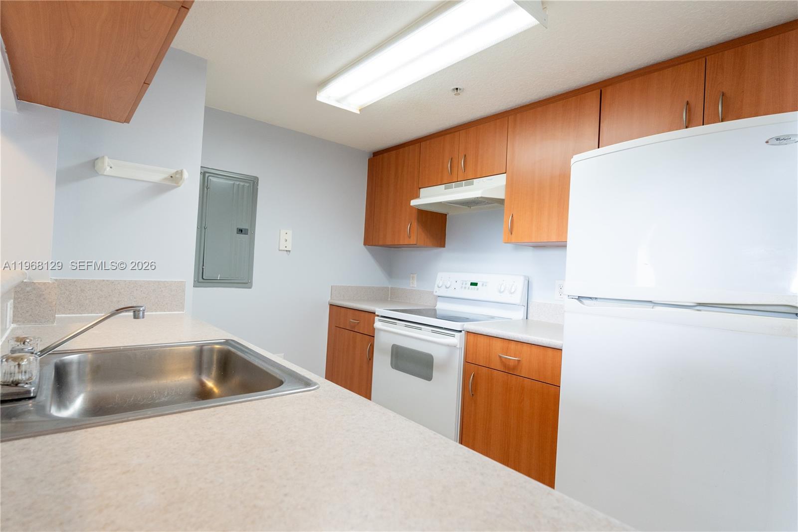 816 Northwest 11th Street, Unit 1006 Miami, FL 33136 - Photo 21 of 34