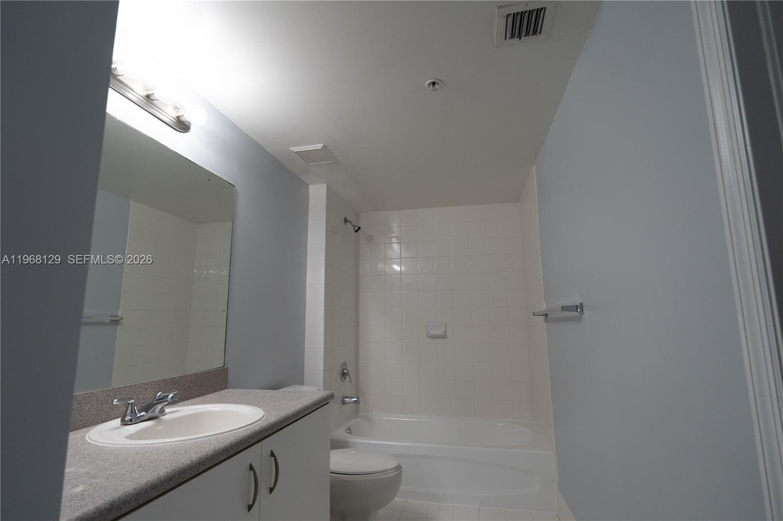816 Northwest 11th Street, Unit 1006 Miami, FL 33136 - Photo 26 of 34