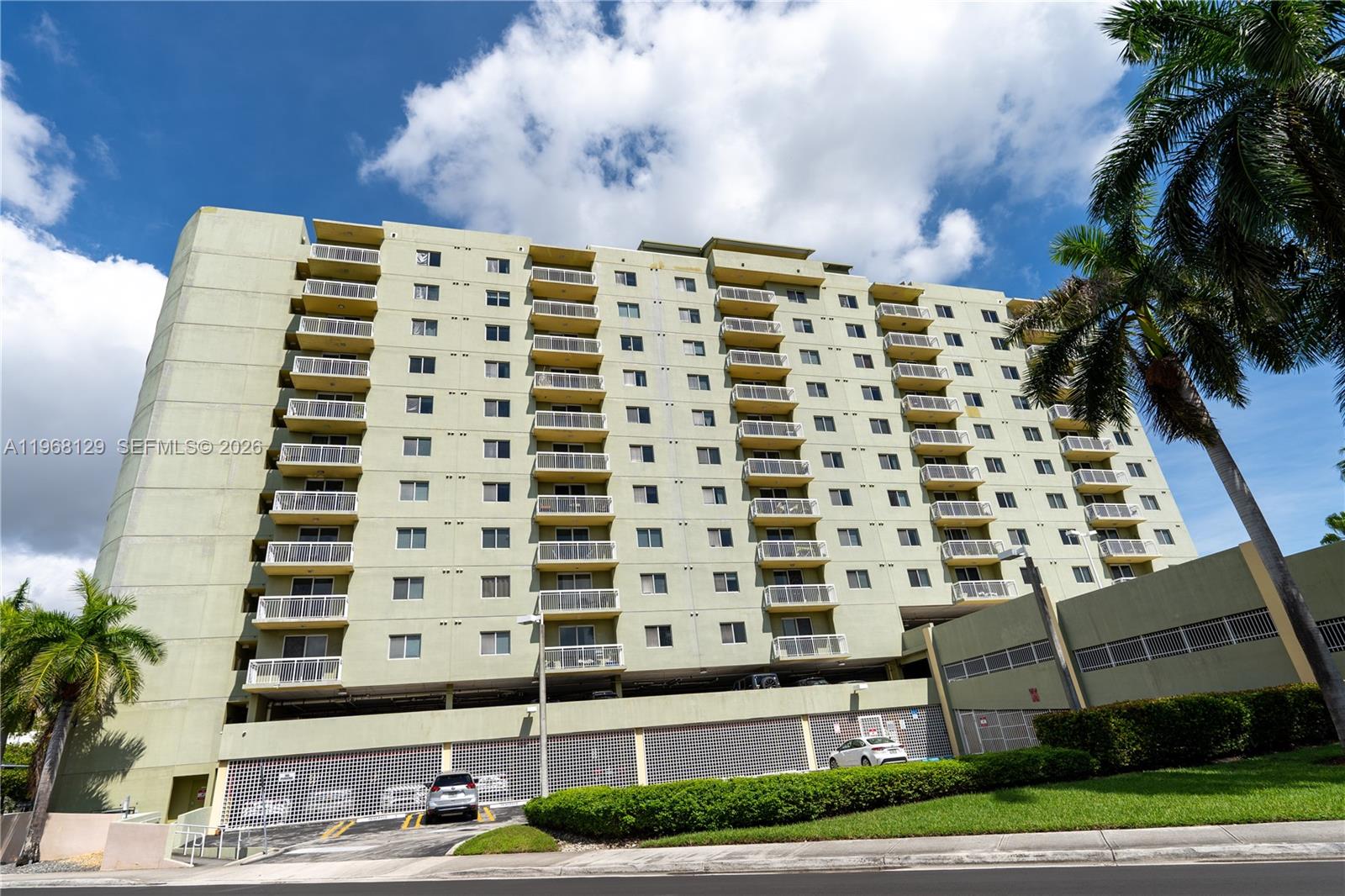 816 Northwest 11th Street, Unit 1006 Miami, FL 33136 - Photo 32 of 34