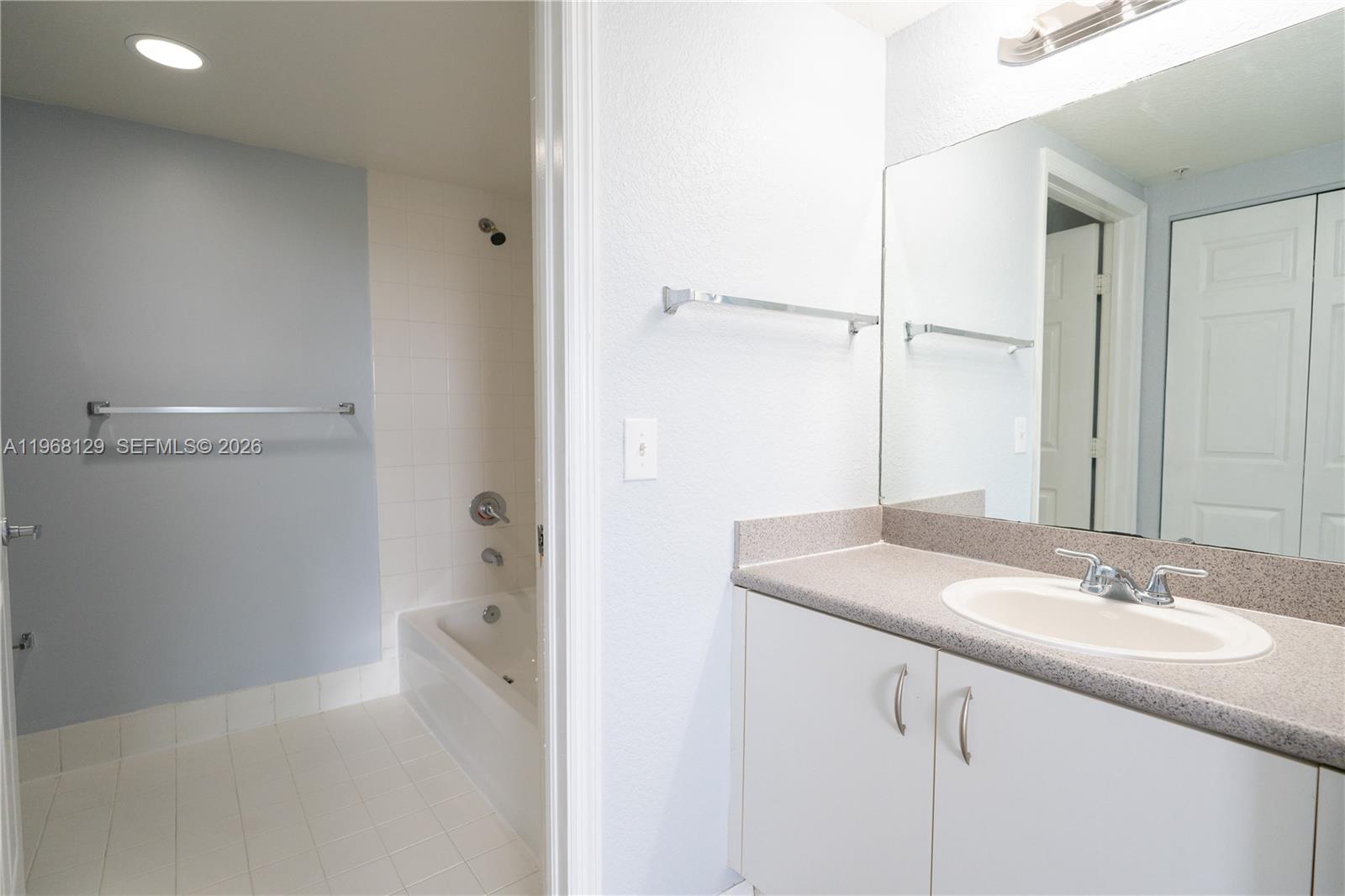 816 Northwest 11th Street, Unit 1006 Miami, FL 33136 - Photo 10 of 34
