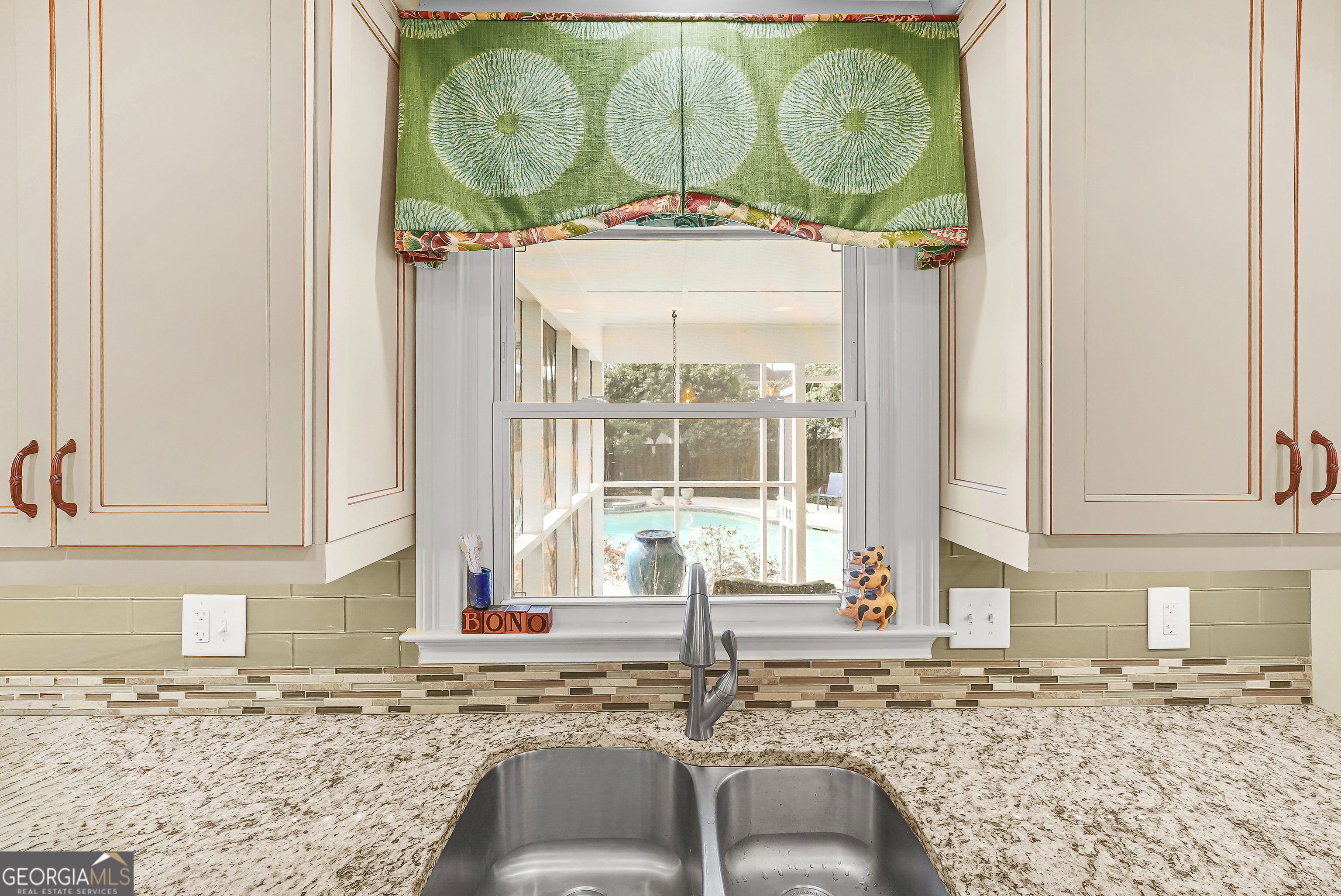 208 Larcom Lane Griffin, GA 30224 - Photo 16 of 46