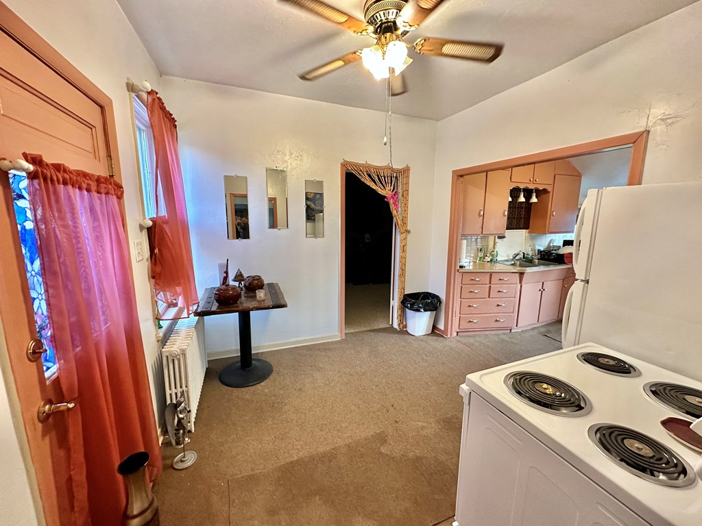 723 6th Street Algoma, WI 54201 - Photo 12 of 20