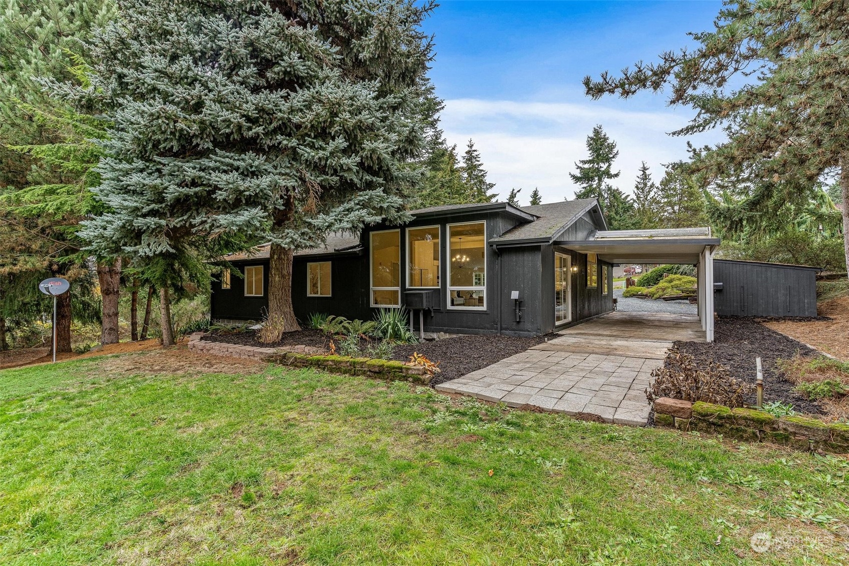 9601 South 198th Place Renton, WA 98055 - Photo 30 of 38 front view of a house with a yard