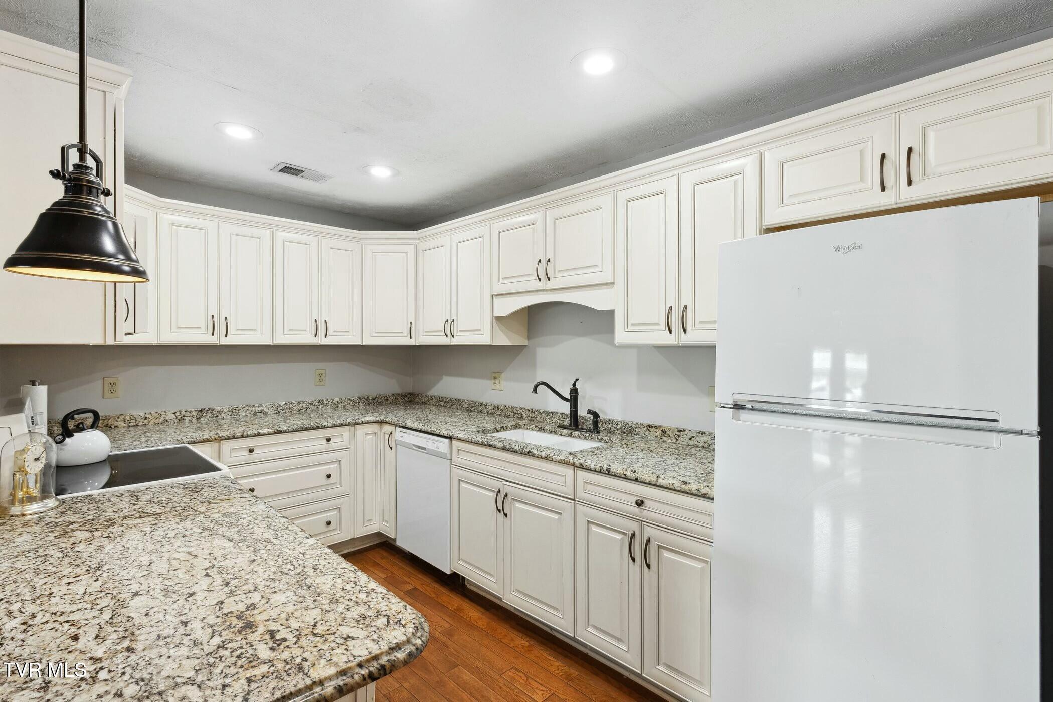 1222 Konnarock Road, Unit 1222 Kingsport, TN 37664 - Photo 2 of 21 tempImagegvnSBV