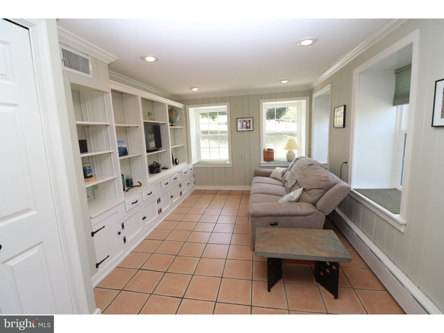 37 Wetzel Road Macungie, PA 18062 - Photo 8 of 25 Family Room