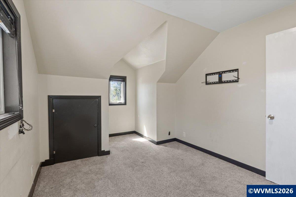 656 Southwest Levens Street Dallas, OR 97338 - Photo 23 of 46