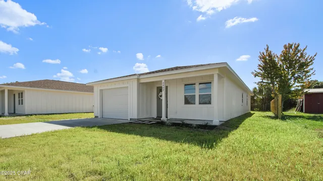 $275,000 | 2402 East 16th Court, Panama City, FL 32405