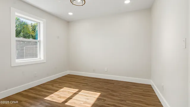 $275,000 | 2402 East 16th Court, Panama City, FL 32405