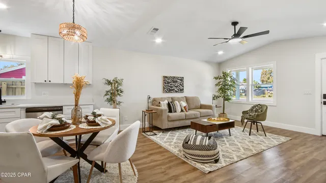 $275,000 | 2402 East 16th Court, Panama City, FL 32405