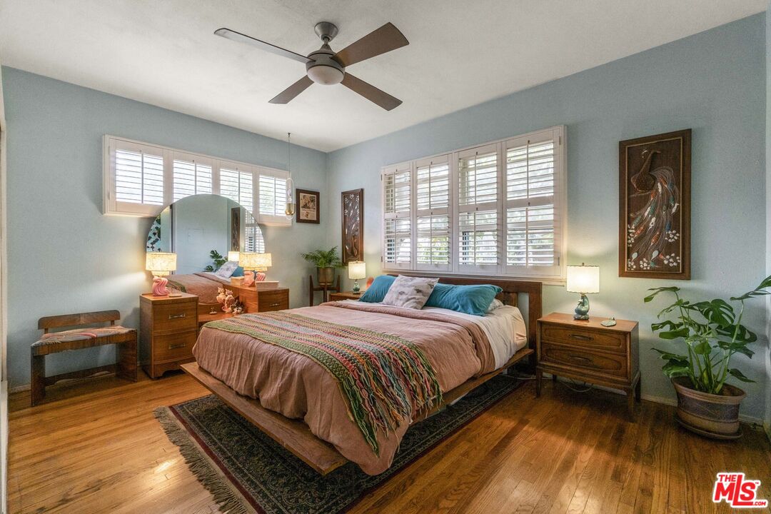 7033 Bothwell Road Reseda, CA 91335 - Photo 18 of 35 Gallery Image 18
