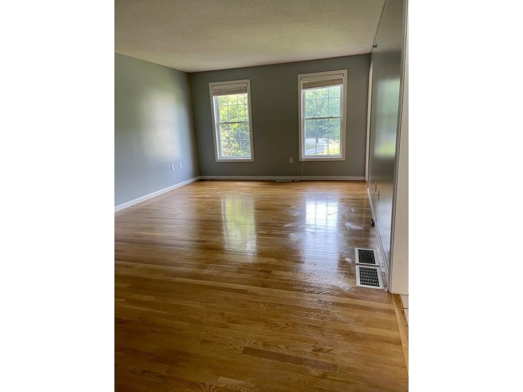 17 Ruth Circle Haverhill, MA 01832 - Photo 15 of 36 Gallery Image 15