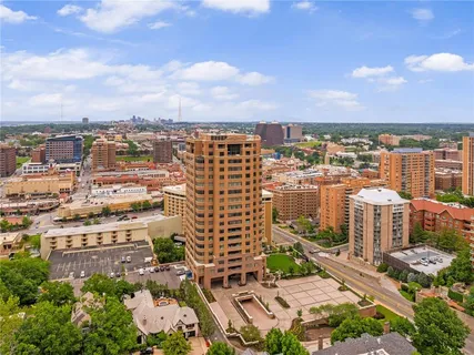 $695,000 | 400 West 49th Terrace, Unit 2032, Kansas City, MO 64112
