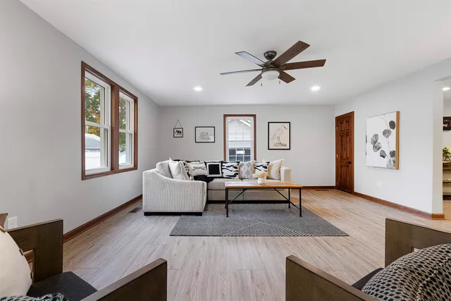 $349,900 | 620 North Michigan Street, De Pere, WI 54115