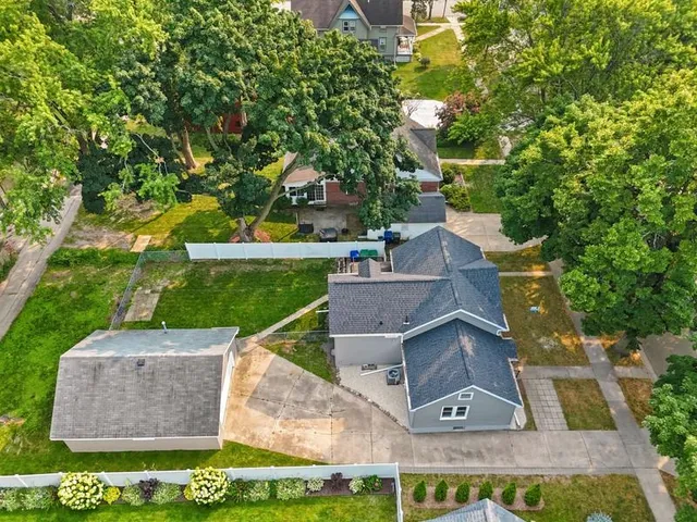 $349,900 | 620 North Michigan Street, De Pere, WI 54115