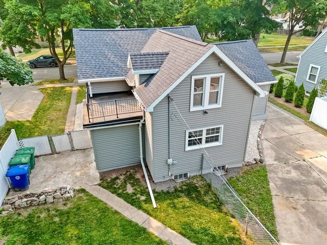 $349,900 | 620 North Michigan Street, De Pere, WI 54115