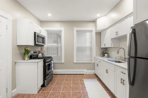 $595,000 | 3 Spring Garden Street, Unit 1, Boston, MA 02125