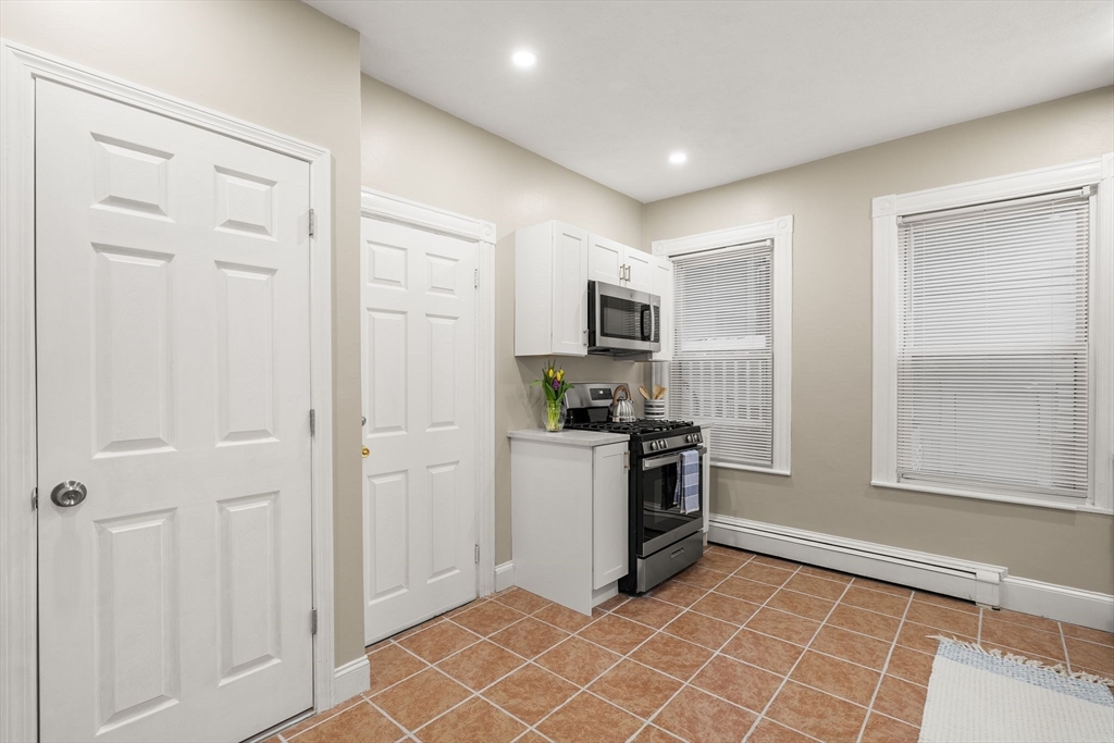 3 Spring Garden Street, Unit 1 Boston, MA 02125 - Photo 4 of 23